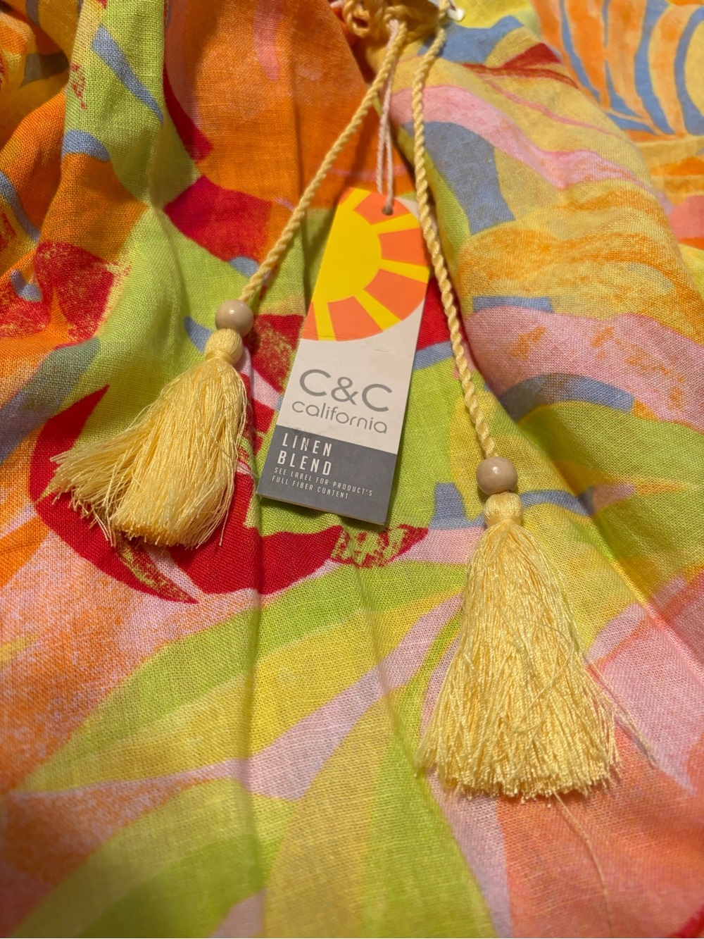 New C&C California linen blend tropical halter dress / swim cover-up - Picture 5 of 7